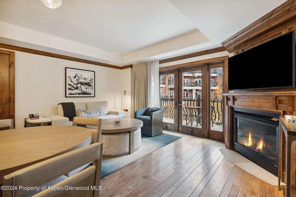 4 of 21 - 415 E Dean St., Unit 10, Wks 32 & 33, Aspen, CO