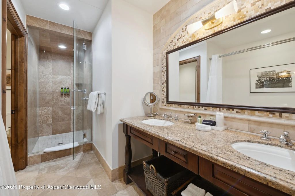 18 of 27 - 415 E Dean St, Unit 1, Week 29 Street, Aspen, CO