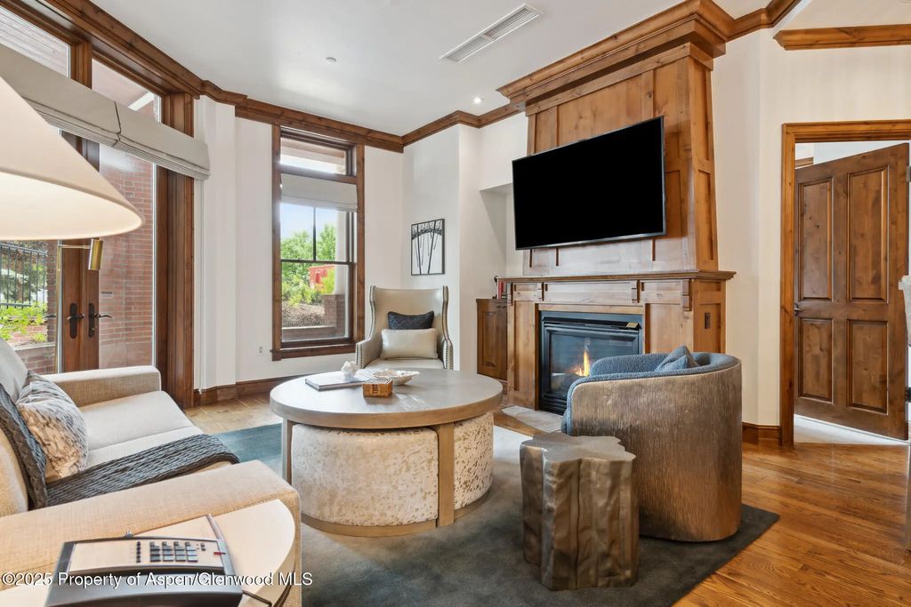 7 of 27 - 415 E Dean St, Unit 1, Week 29 Street, Aspen, CO