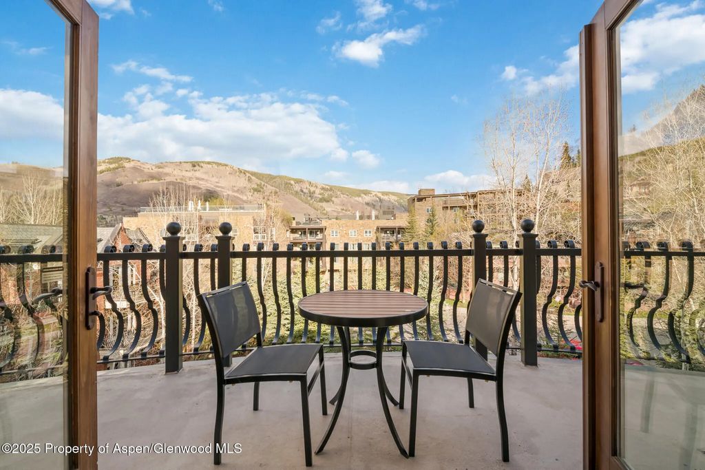 11 of 29 - 415 E Dean St., Unit 49 Week 33, Aspen, CO