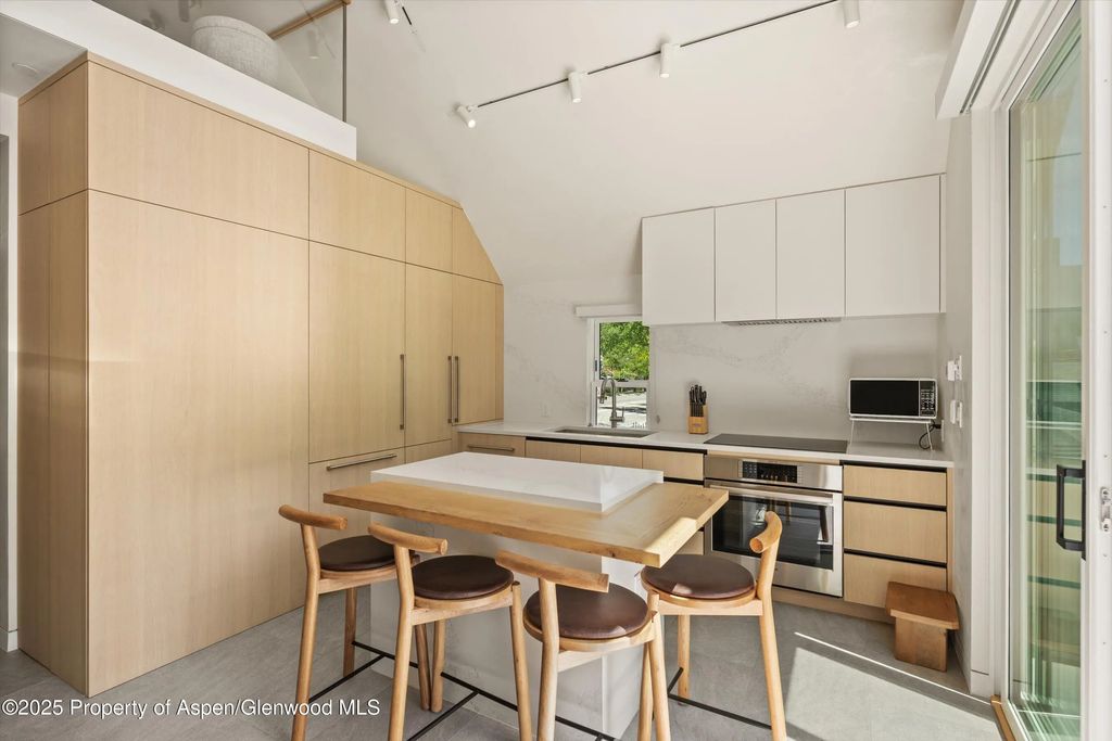 21 of 44 - 211 W Main Street, Aspen, CO