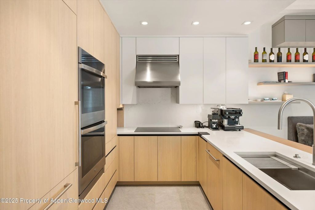 8 of 44 - 211 W Main Street, Aspen, CO