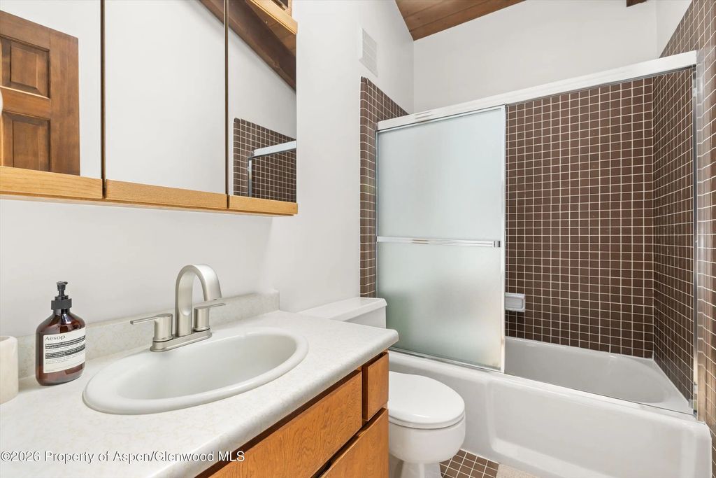 19 of 28 - 2227 Juniper Hill Road, Aspen, CO