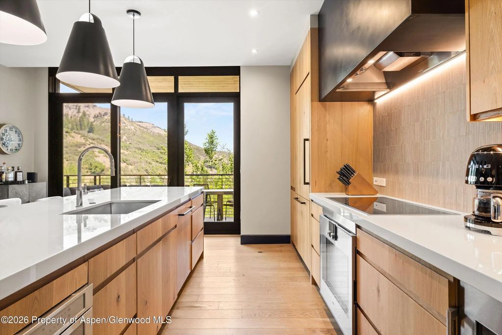 6 of 43 - 77 Wood Road 303, Snowmass Village, CO