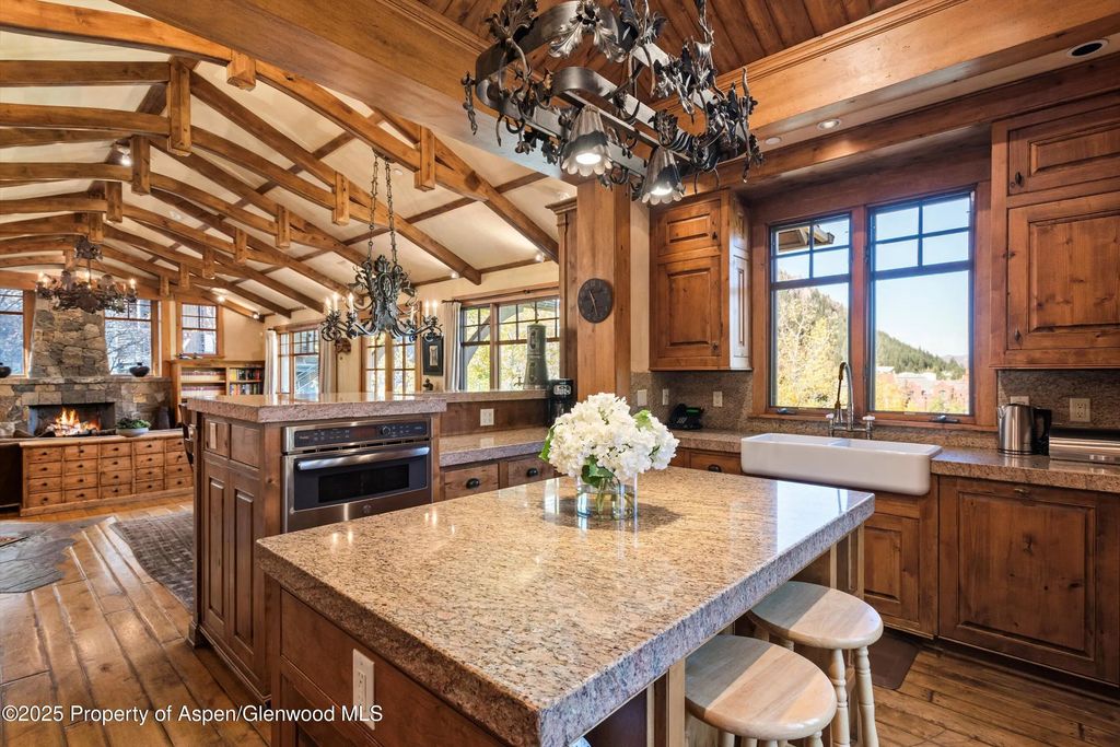 6 of 31 - 660 S Galena Street, Aspen, CO