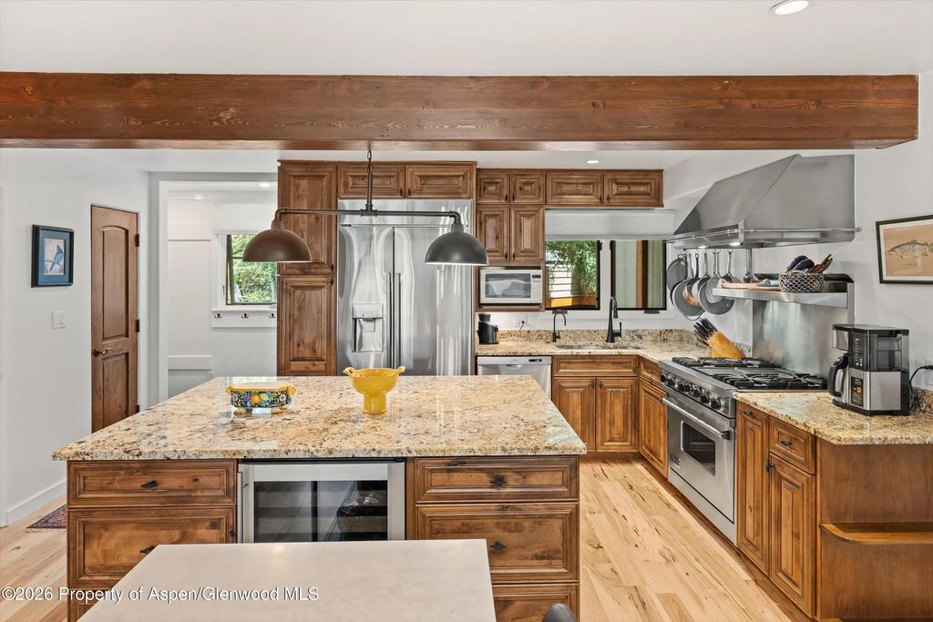 12 of 24 - 100 N 8th Street 19, Aspen, CO