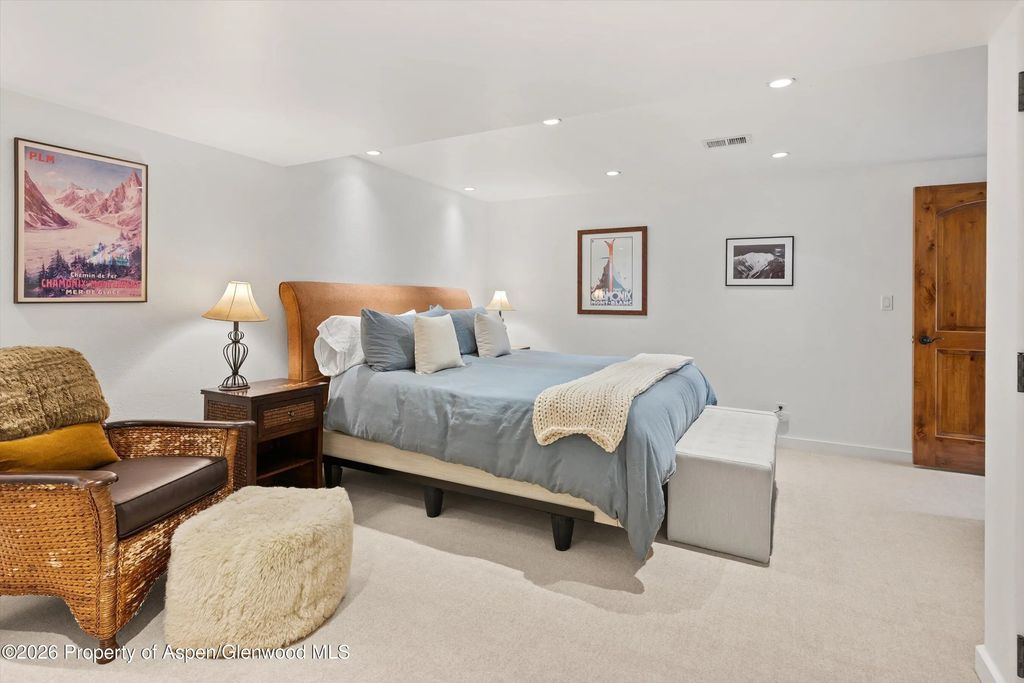 15 of 24 - 100 N 8th Street 19, Aspen, CO