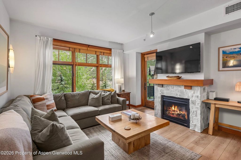 90 Carriage Way 3317, Snowmass Village