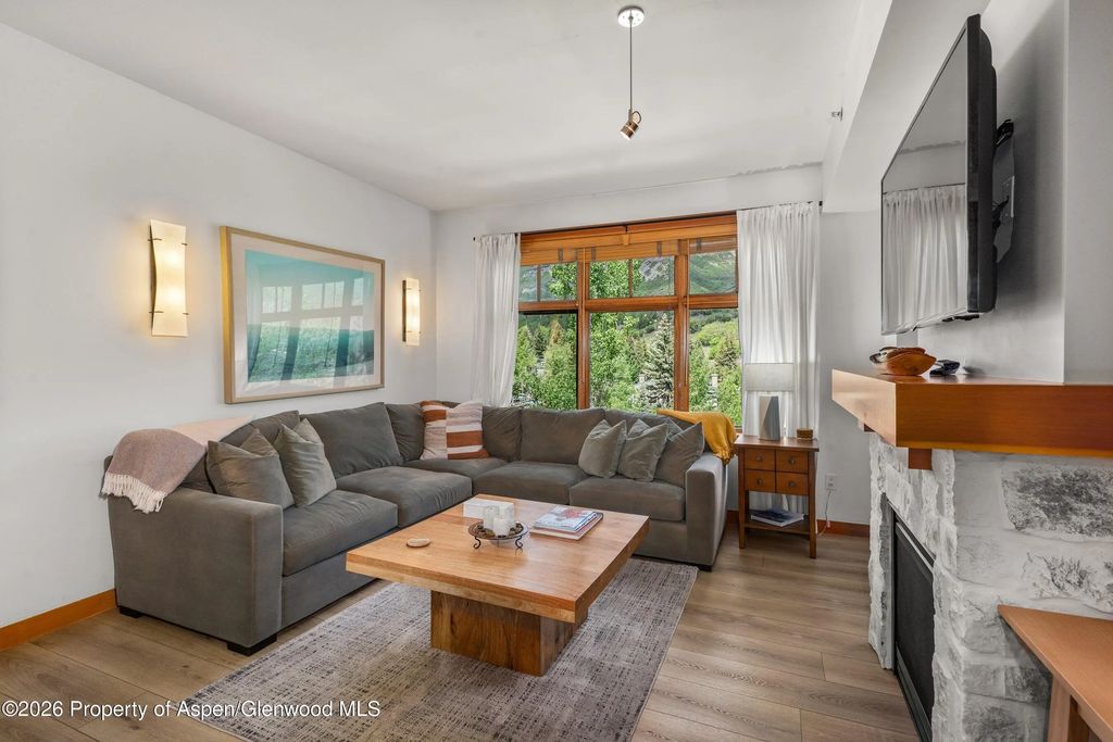 4 of 35 - 90 Carriage Way 3317, Snowmass Village, CO