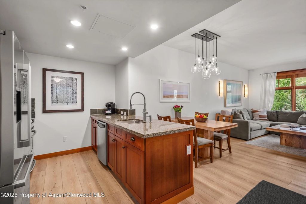 7 of 35 - 90 Carriage Way 3317, Snowmass Village, CO