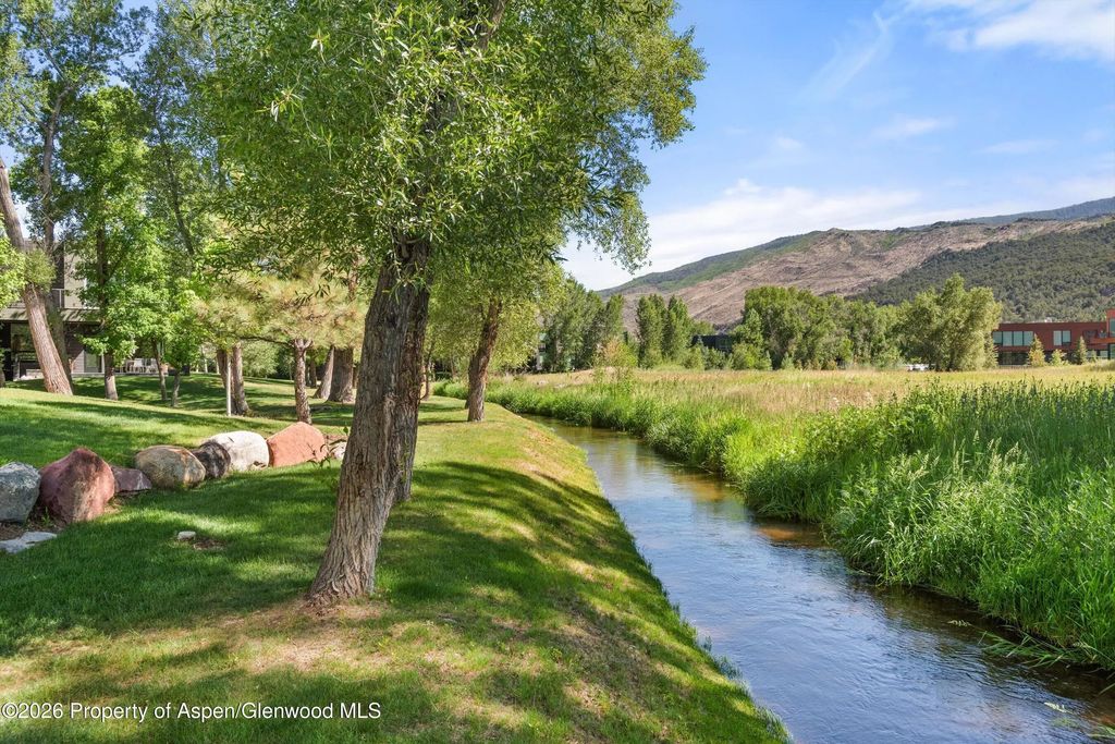 25 of 27 - 103 Willits Way 201, Basalt, CO