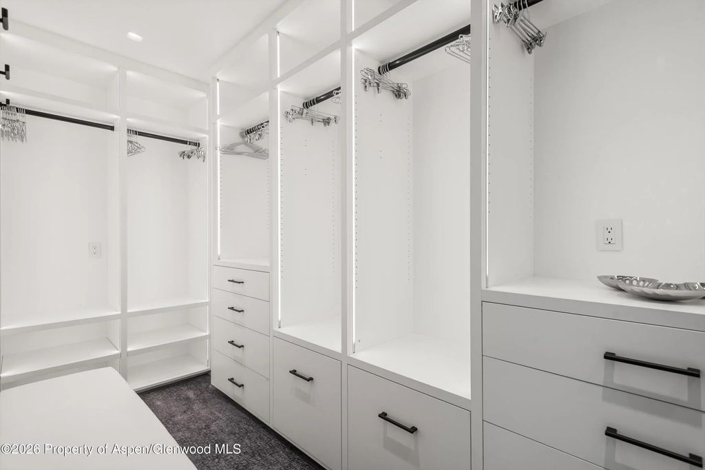 20 of 50 - 627 E Hopkins Avenue 201, Aspen, CO