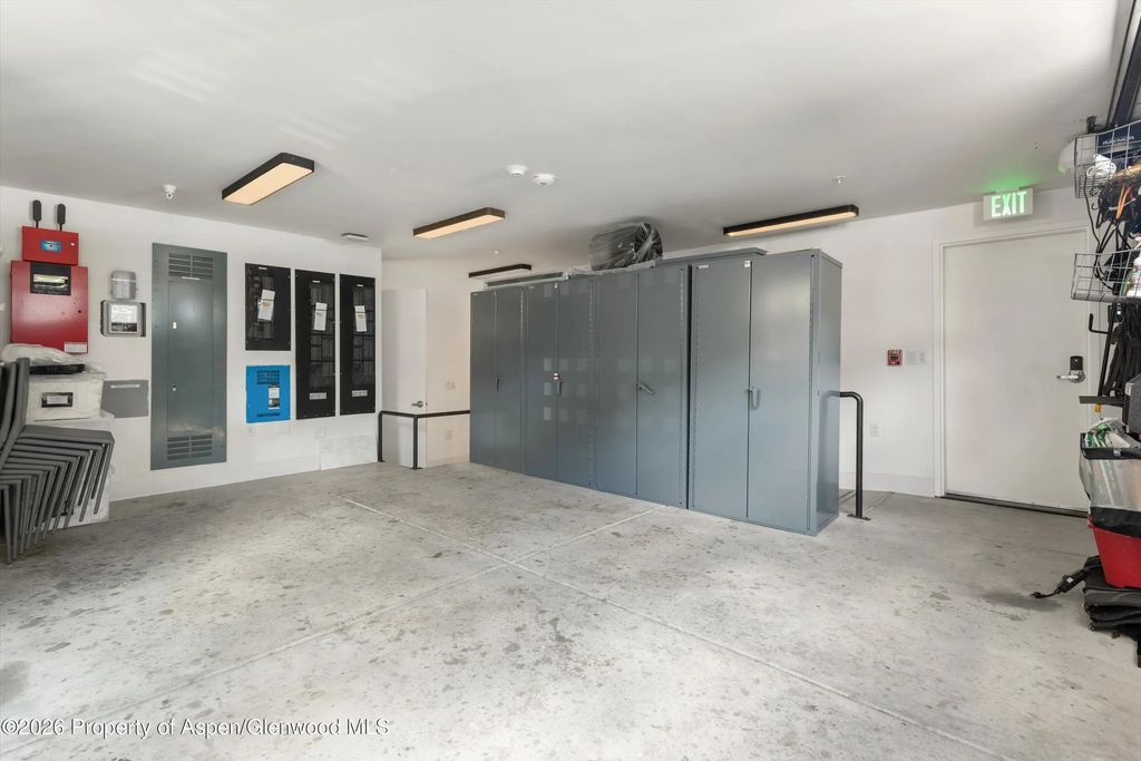 48 of 50 - 627 E Hopkins Avenue 201, Aspen, CO