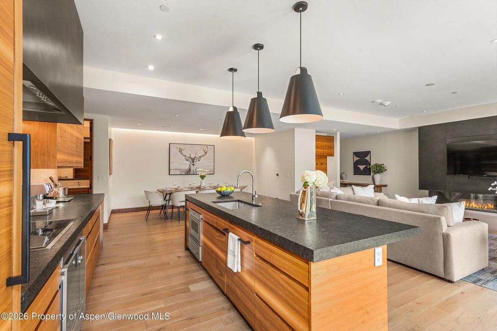 10 of 27 - 77 Wood Road 404 East, Snowmass Village, CO