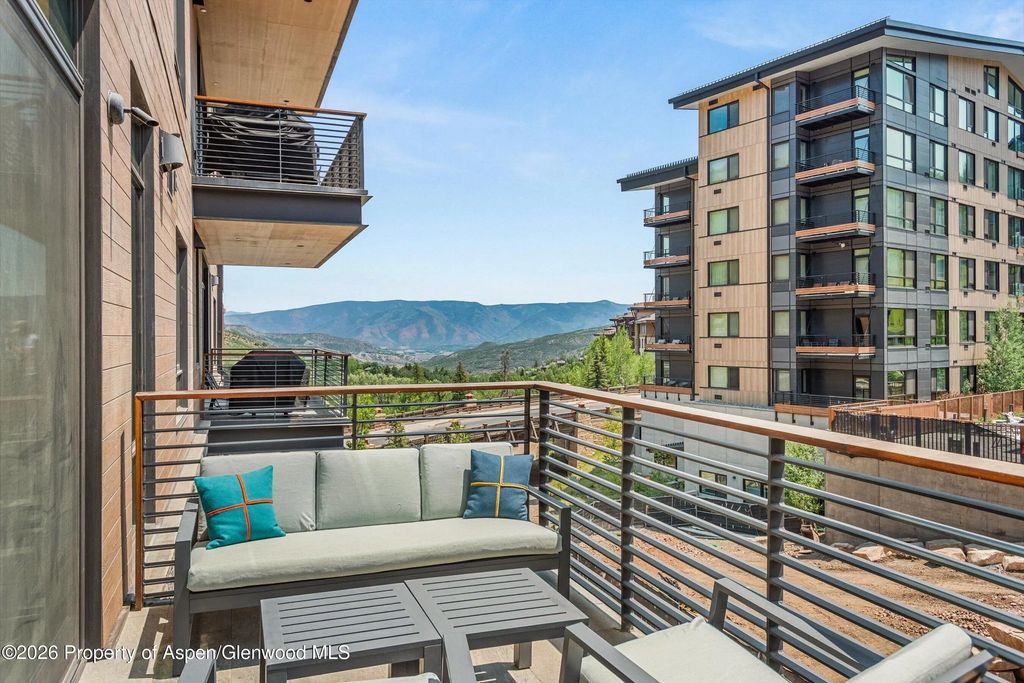 12 of 27 - 77 Wood Road 404 East, Snowmass Village, CO