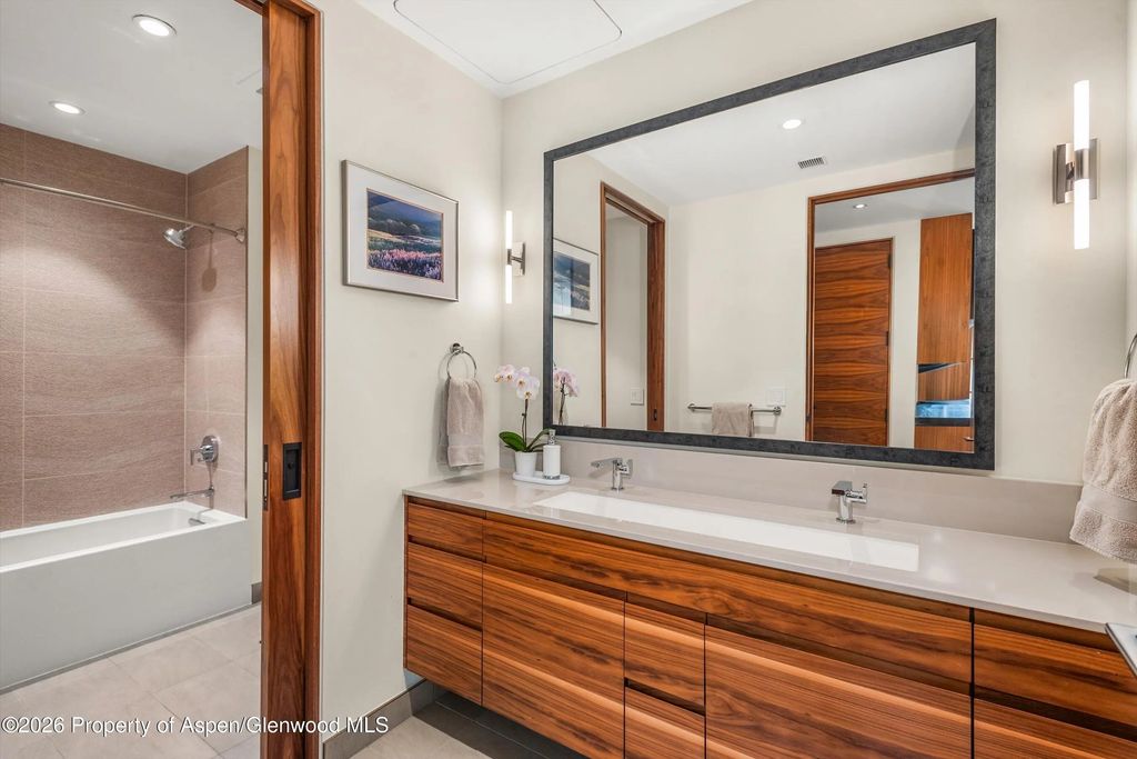 20 of 27 - 77 Wood Road 404 East, Snowmass Village, CO
