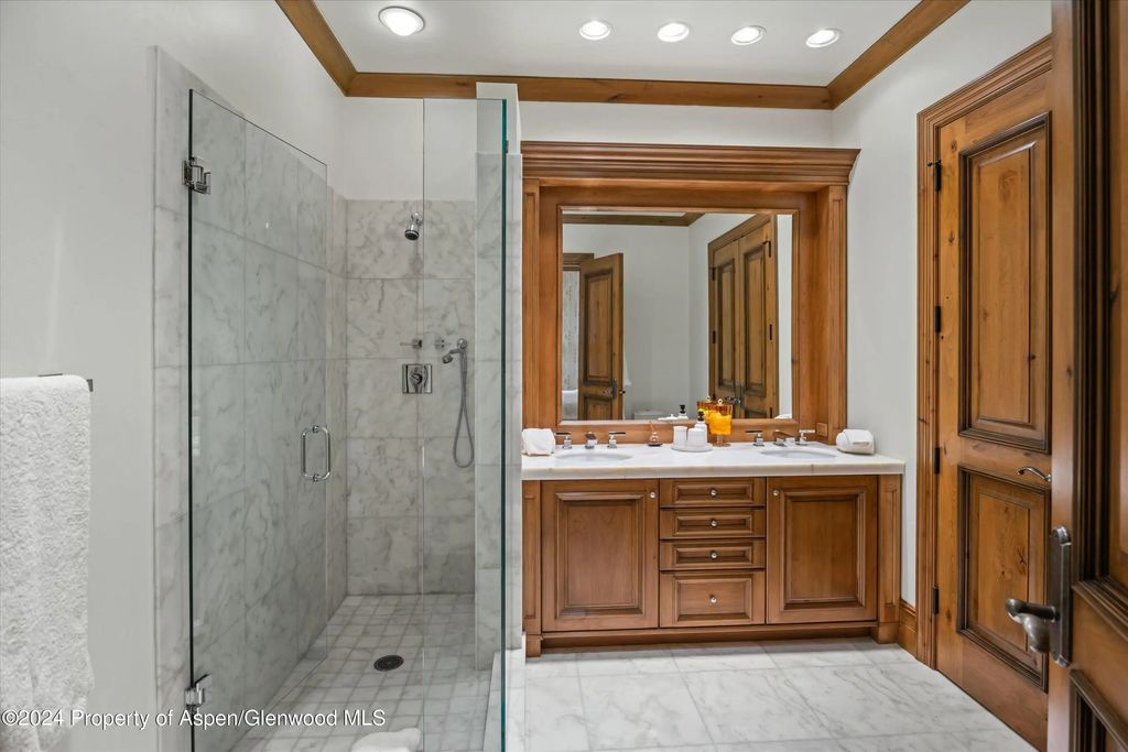 25 of 39 - 386 Pfister Drive, Aspen, CO