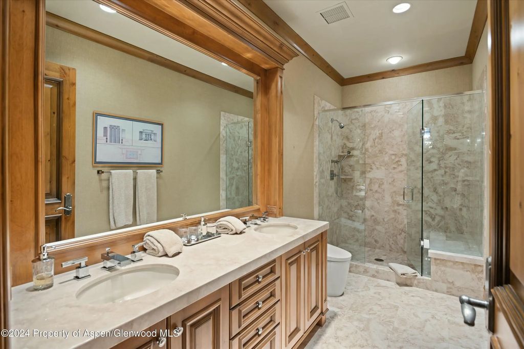 27 of 39 - 386 Pfister Drive, Aspen, CO