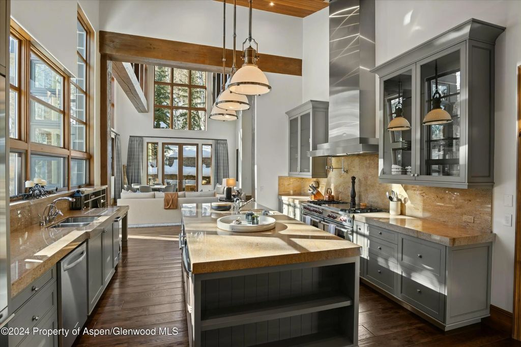 4 of 39 - 386 Pfister Drive, Aspen, CO
