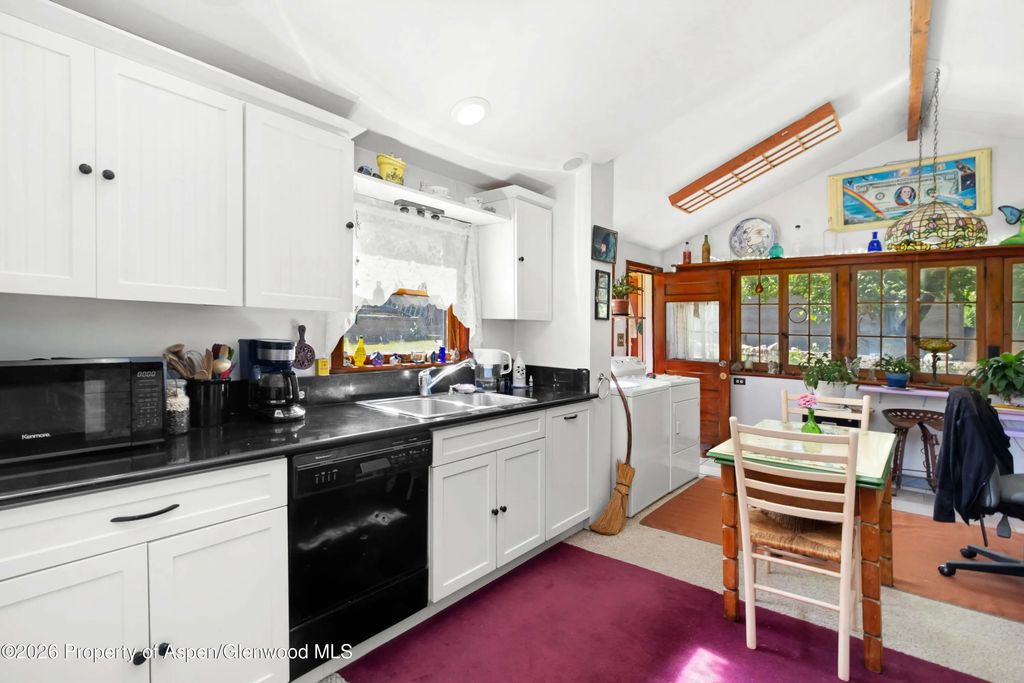 10 of 15 - 1122 Blake Avenue, Glenwood Springs, CO