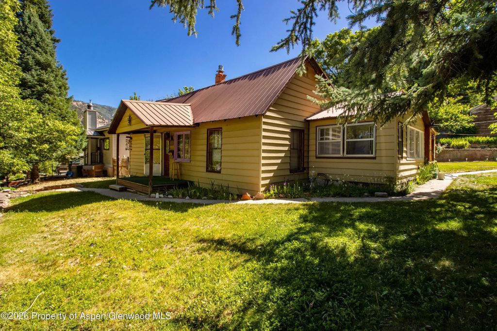 5 of 15 - 1122 Blake Avenue, Glenwood Springs, CO
