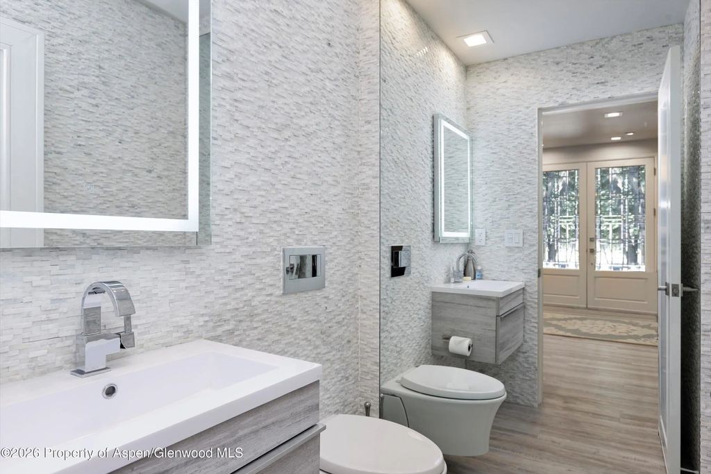 11 of 32 - 736 W Smuggler Street B, Aspen, CO