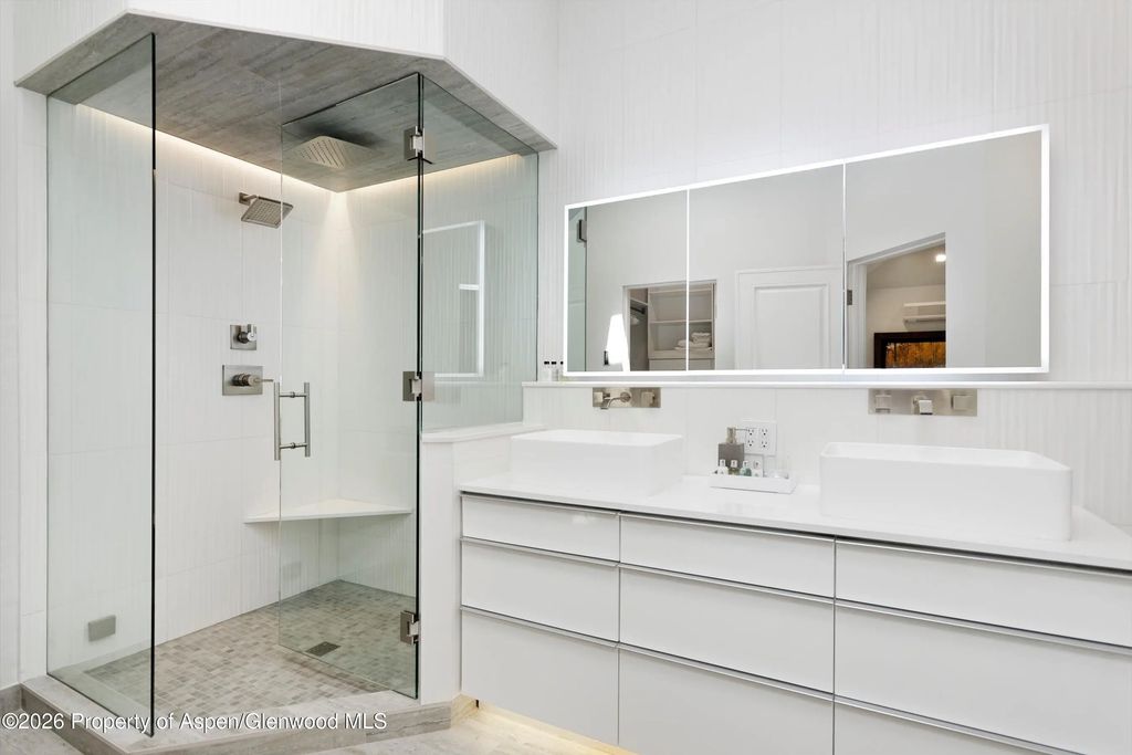 15 of 32 - 736 W Smuggler Street B, Aspen, CO