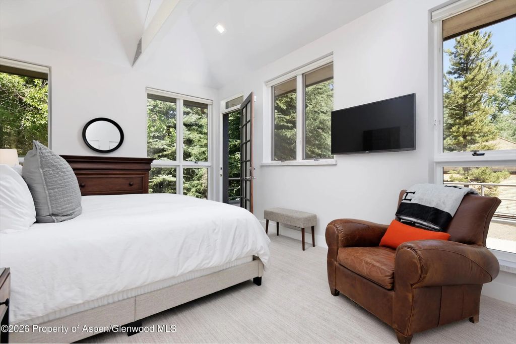 17 of 32 - 736 W Smuggler Street B, Aspen, CO