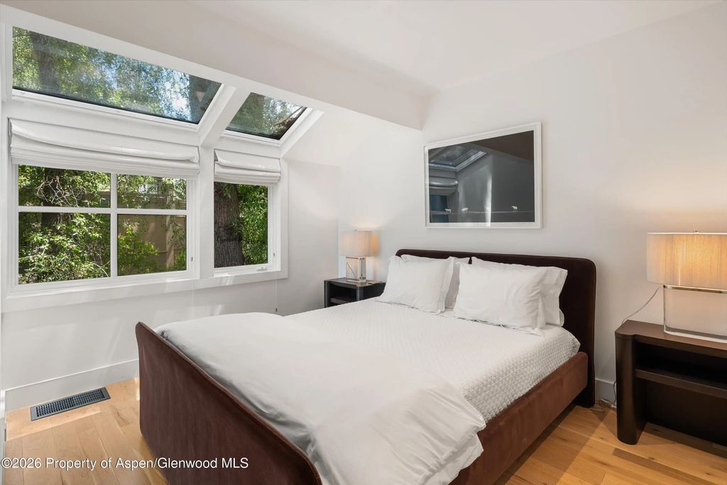 44 of 53 - 100 N Eighth Street 3, Aspen, CO