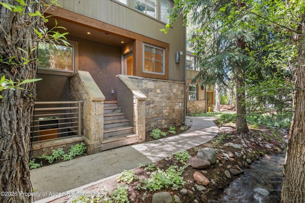 7 of 53 - 100 N Eighth Street 3, Aspen, CO