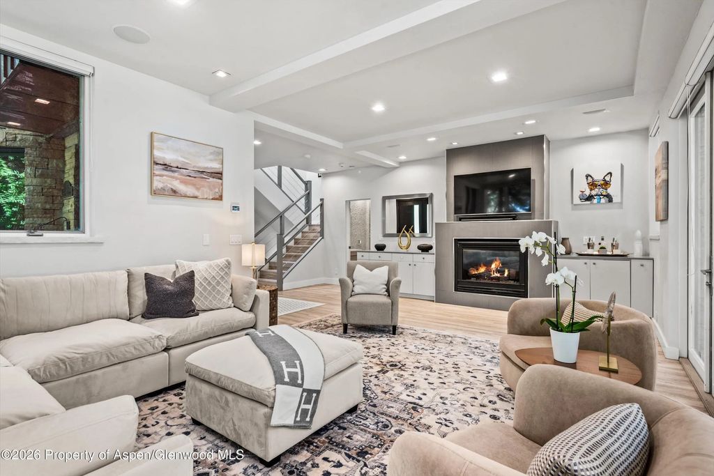 7 of 57 - 736 W Smuggler Street, Aspen, CO