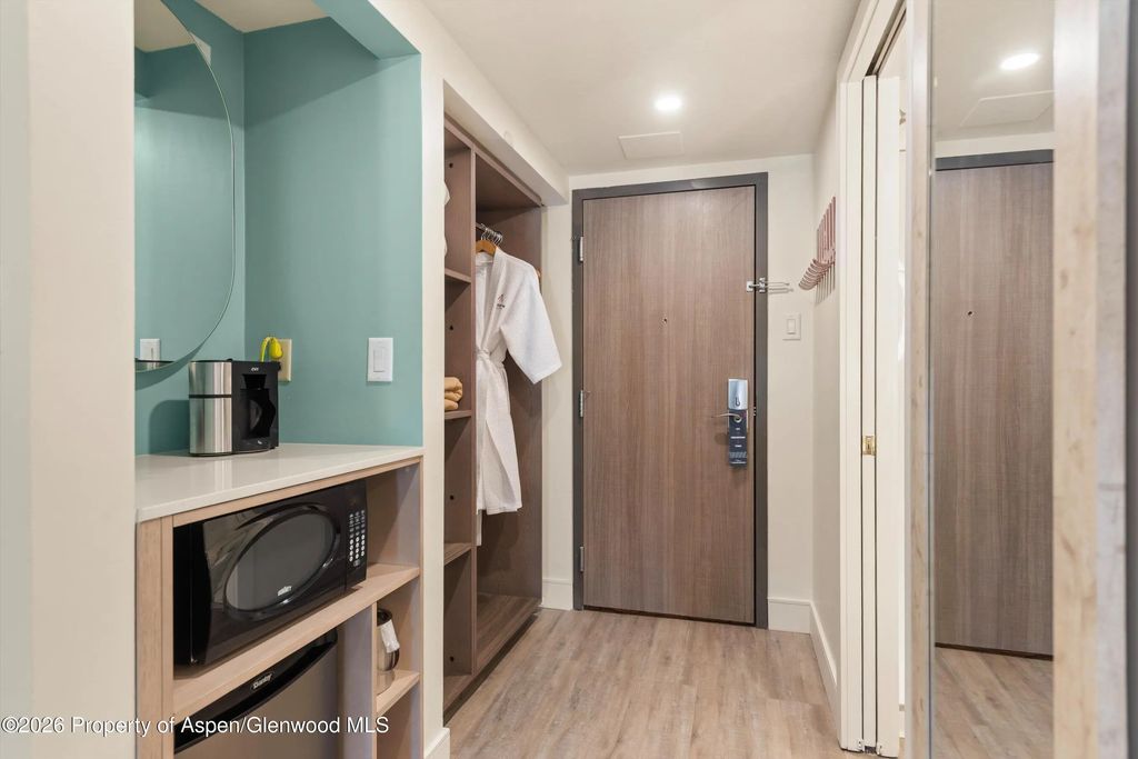 11 of 28 - 38750 Hwy 82 1109, Aspen, CO