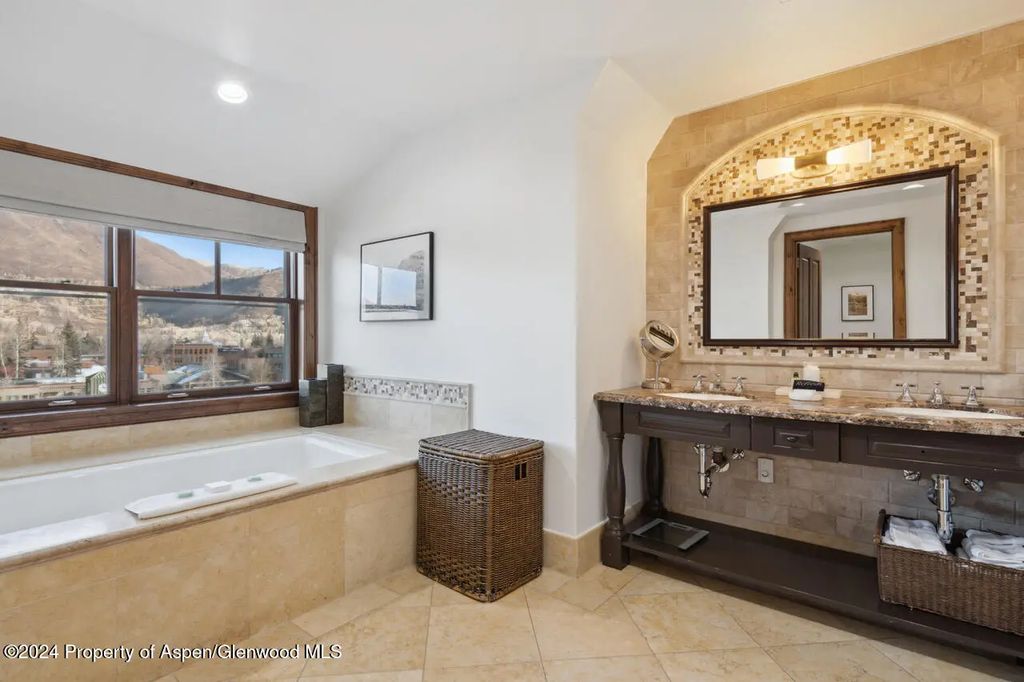 16 of 39 - 415 E Dean St, Unit 45, Week 12, Aspen, CO