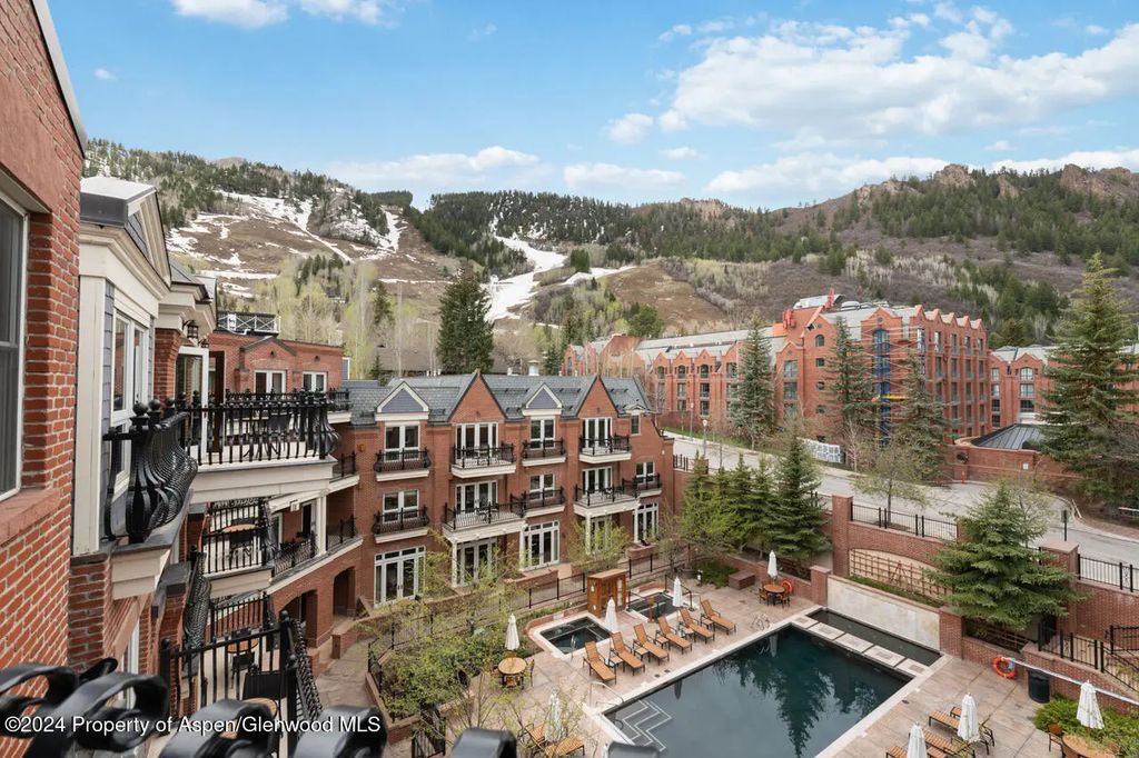 31 of 39 - 415 E Dean St, Unit 45, Week 12, Aspen, CO
