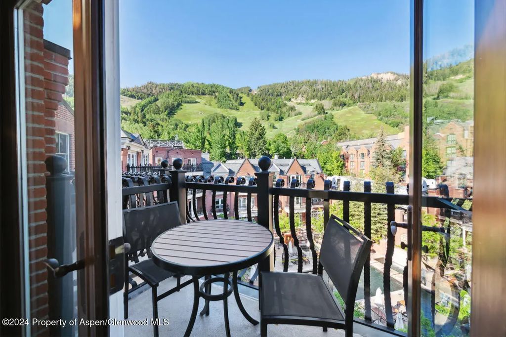 9 of 39 - 415 E Dean St, Unit 45, Week 12, Aspen, CO