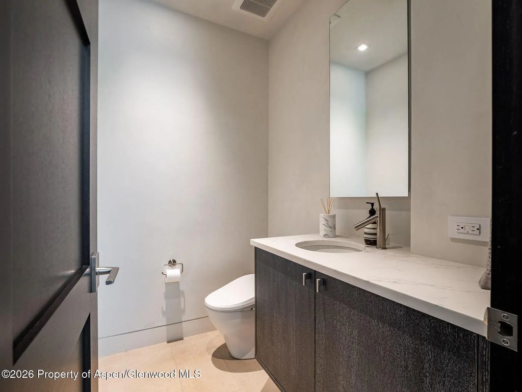 31 of 45 - 1154 E Cooper Avenue Unit B, Aspen, CO