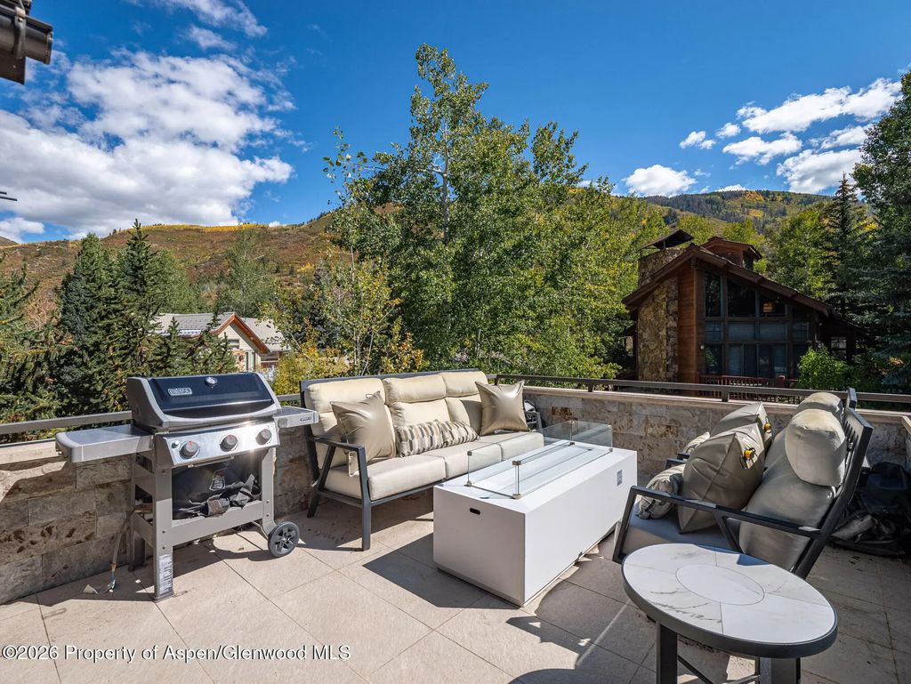 35 of 45 - 1154 E Cooper Avenue Unit B, Aspen, CO