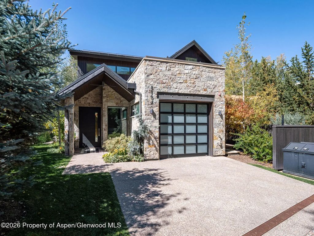 40 of 45 - 1154 E Cooper Avenue Unit B, Aspen, CO