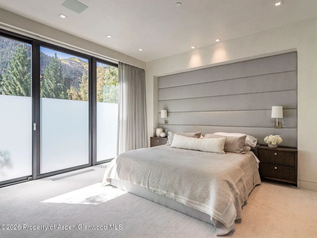 9 of 45 - 1154 E Cooper Avenue Unit B, Aspen, CO