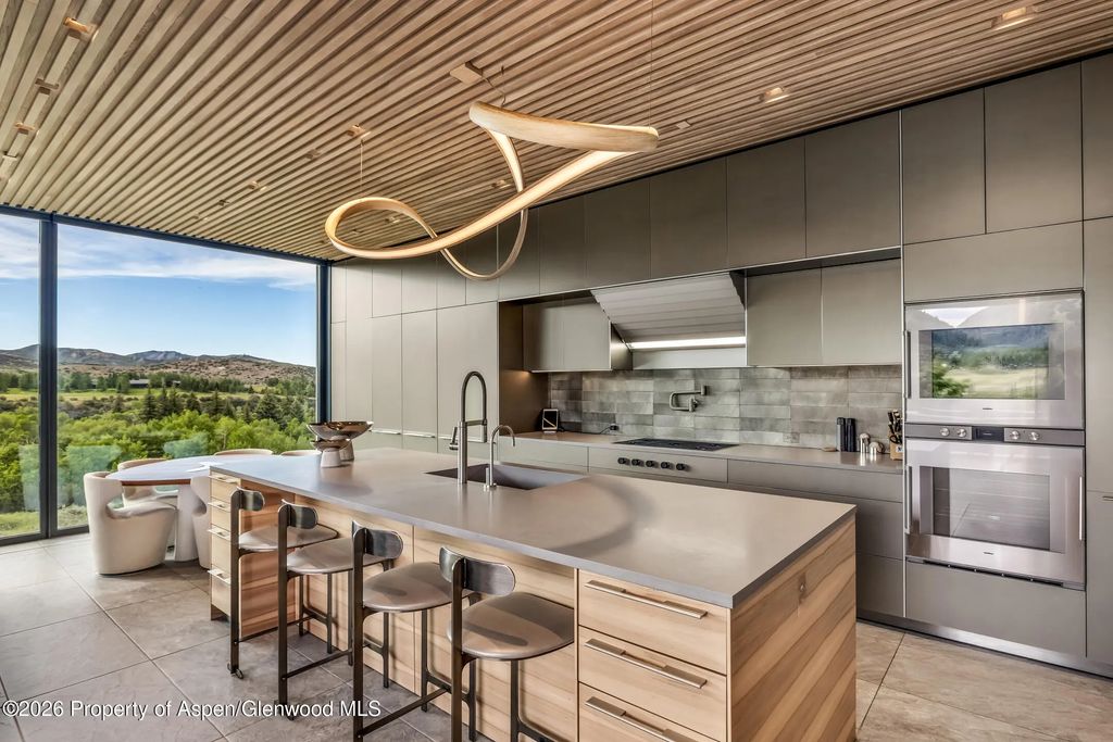 6 of 13 - 835 Chatfield Road, Aspen, CO