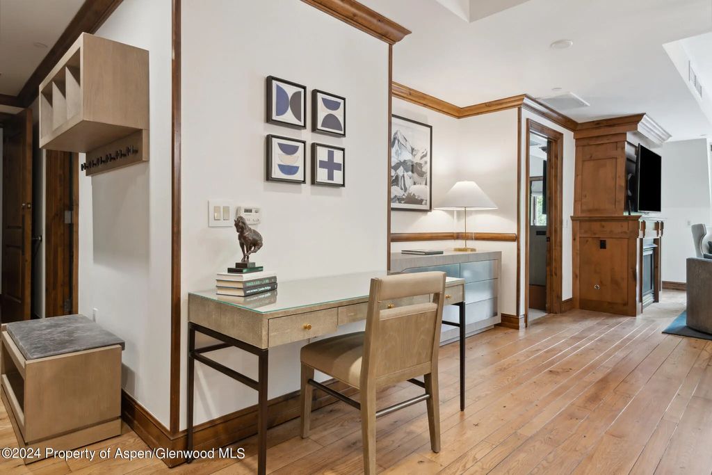12 of 27 - 415 E Dean St., Unit 37, Week 6, Aspen, CO
