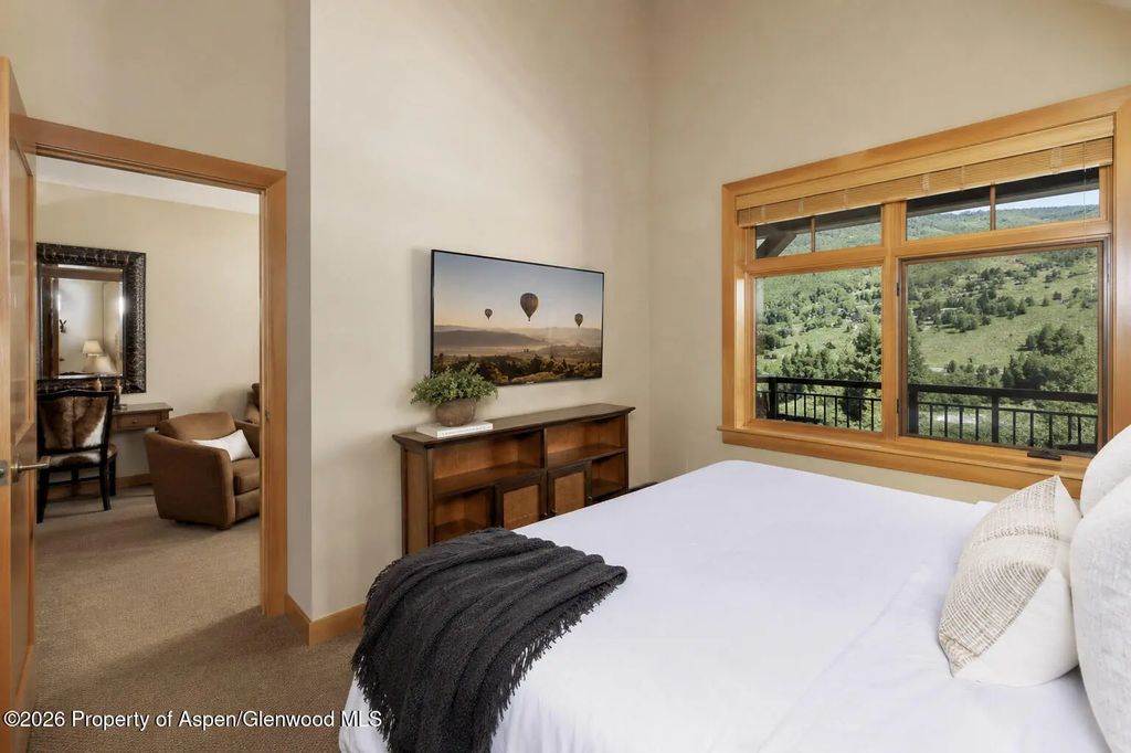 8 of 26 - 110 Carriage Way #3405, Snowmass Village, CO