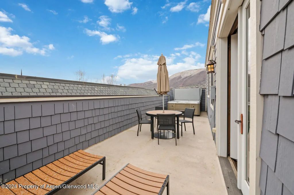 10 of 39 - 415 E Dean St, Unit 45, Week 35, Aspen, CO