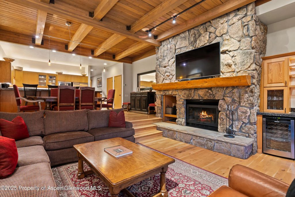 800 Ridge Road #9, Snowmass Village