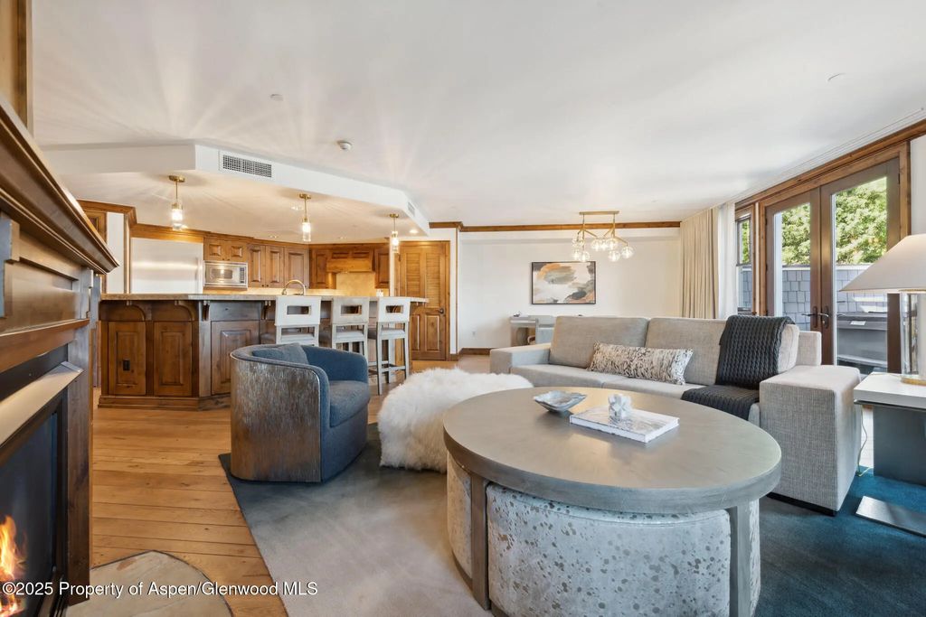 10 of 25 - 415 E Dean St, Unit 50, Week 8, Aspen, CO