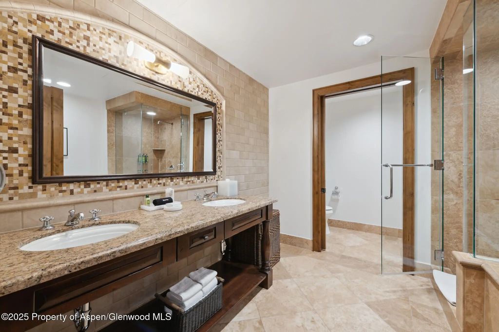 22 of 28 - 415 E Dean St., #25, Week 6, Aspen, CO