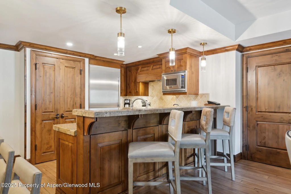 7 of 36 - 415 E Dean St, Unit 36, Week 33, Aspen, CO