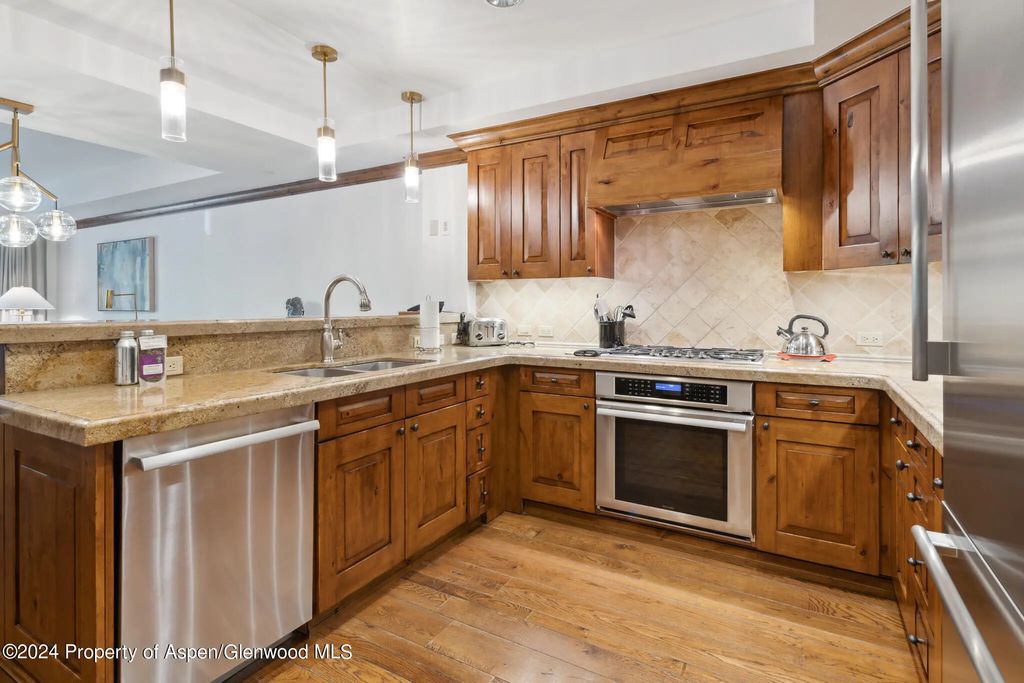 5 of 14 - 415 E Dean St, Unit 23b, Week 5, Aspen, CO