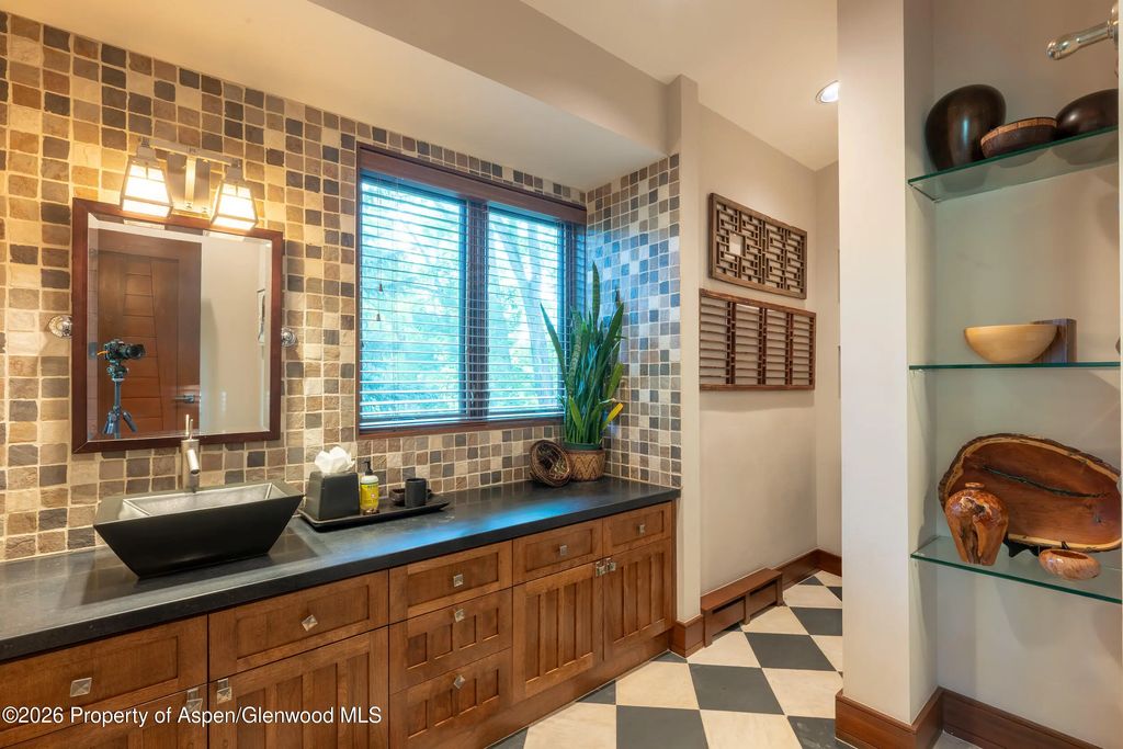 19 of 35 - 115 Neale Avenue, Aspen, CO