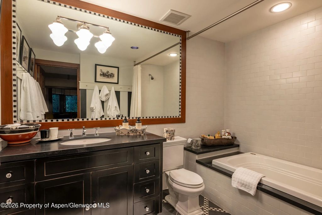 20 of 35 - 115 Neale Avenue, Aspen, CO